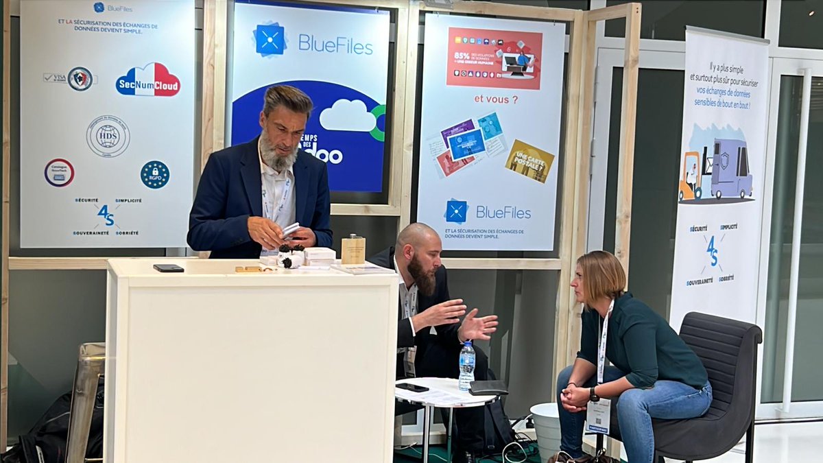 BlueFiles tweet media