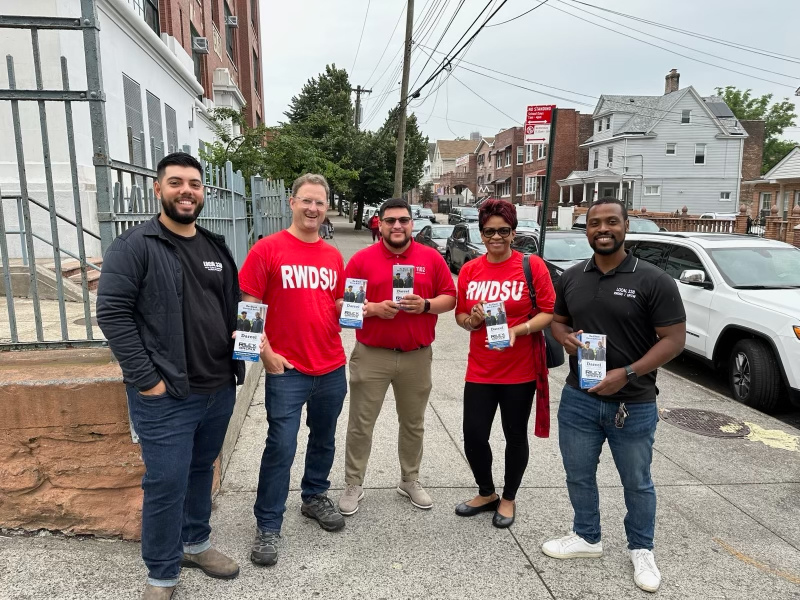RWDSU's tweet image. Up in District 12 in the Bronx, @RWDSU @Local338 @Local_1102 is out in force for @KevinCRiley! #NYCLaborVotes