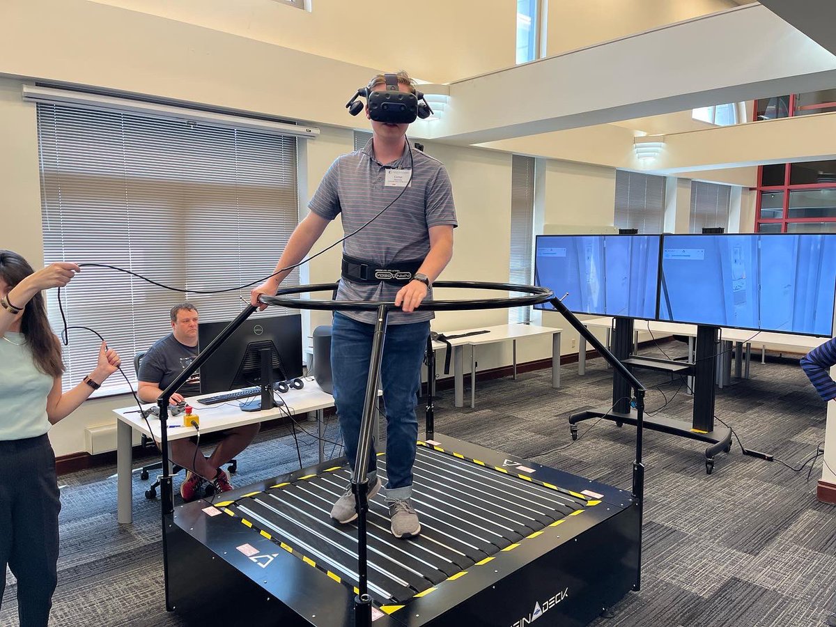 TimLuecke's tweet photo. Day 3 focused on Health Care &amp; Geospatial (@BJC_HealthCare, @Esri, @NGA_GEOINT, &amp; @DowntownTREX). Day 4 focused on Technology &amp; Innovation (@wwt_inc). Thanks for all these businesses for making these learning opportunities available.  Now we must work to ensure students know! https://t.co/K6G1Z8Kh2Z