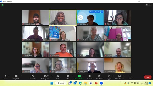 1Helal's tweet photo. Selima delivered an interactive session this morning to colleagues at @CareersWales. "Great to see their commitment to anti-racism training and working on inclusive practices and policies to diversify their workforceβ #StrongerTogether #EYST23 @WelshGovernment
#AntiRacistWales https://t.co/fOPEygguCS