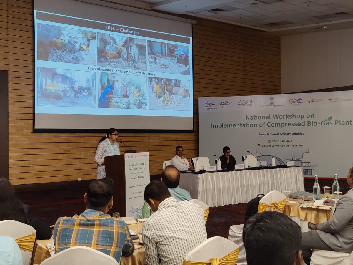 SwachhBharatGov's tweet photo. To fast track the implementation of CBG Plants, MoHUA in collaboration with GIZ conducted a two-day workshop at Indore. Senior State officials, experts from CPHEEO, Chief Engineers and other pvt partners came together for experience sharing and learnings on CBG Plants https://t.co/tASIhGEIvG
