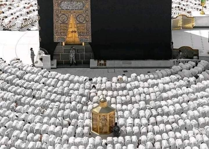 Ya Allah 
Accept everyone’s Hajj and Umrah.🕋