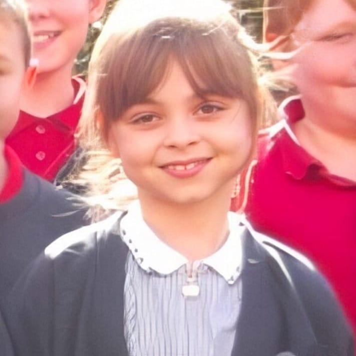 OurSaffie's tweet photo. Saffie once took place in a beanbag on the head race at school. Halfway down the track, Saffie's beanbag fell off. She was in last place. So Saffie being Saffie, picked the beanbag back up, turned and ran all the way back to the start, winning the race. Well, sort of😂🌹 https://t.co/r2tpWHGFJ7