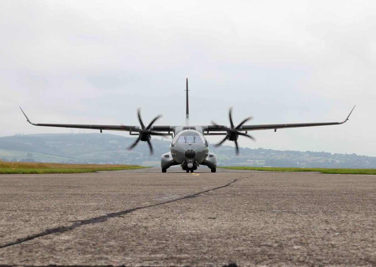 AirbusDefence's tweet photo. Ireland 🇮🇪 has received the 1️⃣st of 2️⃣ #C295 Maritime Surveillance Aircraft (MSA) for the @IrishAirCorps. The new #aircraft are primarily equipped for maritime surveillance, particularly fisheries protection, but will also provide the Air Corps with the capability to deliver a range of services, including: 
📦 Logistics support
⚙️ Transport of troops & equipment
🏥 Medical evacuation (#MedEvac) & air ambulances
🔍 Search & rescue 
✈️ General utility role

To the press release: https://t.co/fIKb7xdN5C

📸: ©️ Irish Air Corps
@IRLDeptDefence