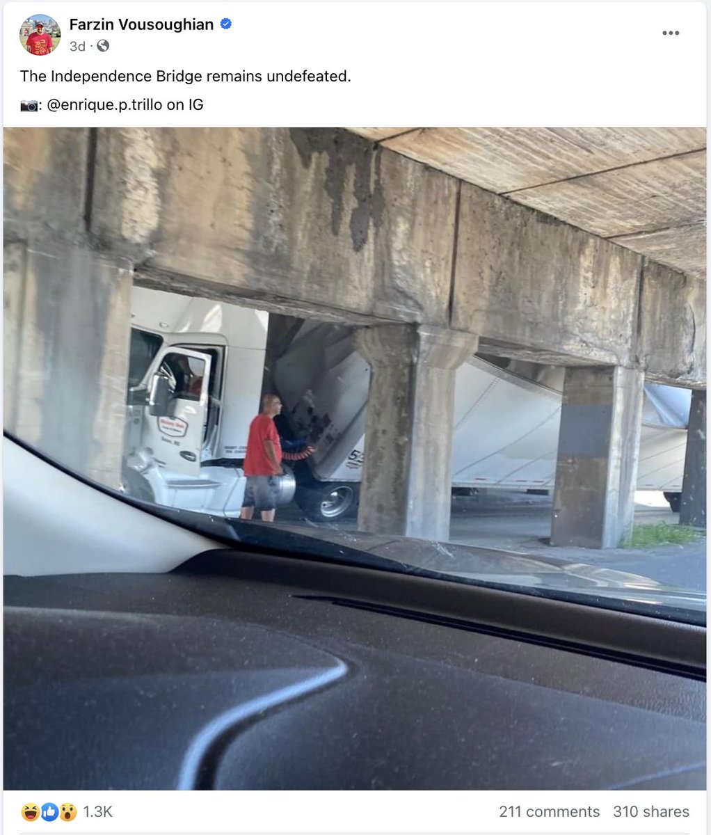 Ghentite's tweet photo. When will drivers learn?
#IndependenceBridge #Missouri #KansasCity https://t.co/tdpKnwAld6