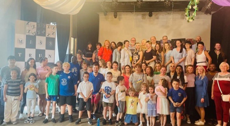 Sarmila_V's tweet photo. As @wandbc Refugee champion, I visited refugees and the amazing organisations working with them. 

Great to see Wandsworth being a compassionate and welcoming place for sanctuary seekers. 

Thank you to @klsettlement @WWRefugees @WhiteEagle_club @regenerate_ldn @WandsworthMayor https://t.co/Q44n52CaPy