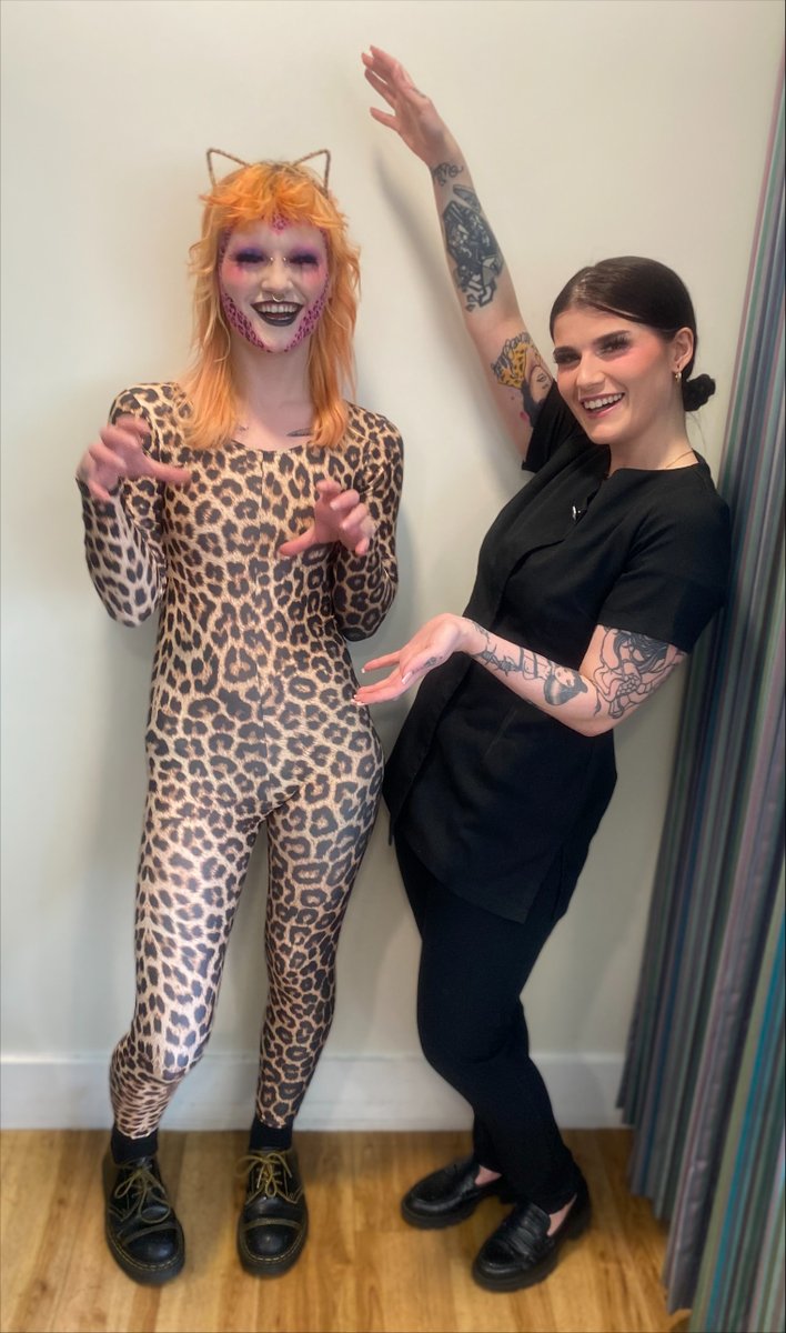 TamesideCollege's tweet photo. Good luck to Beauty student Natalie who took part in the regional heats of @worldskillsuk recently. Can't wait to see if she qualifies for the national finals. What an amazing design 🐆 #ICanBe https://t.co/iJjsAWgpDY