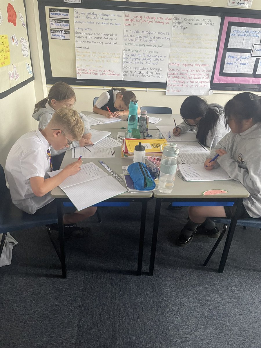 RPSRadcliffe2D's tweet image. We’ve been busy finding out about dragon bones and how they were used in ancient China 🇨🇳 #shangdynasty