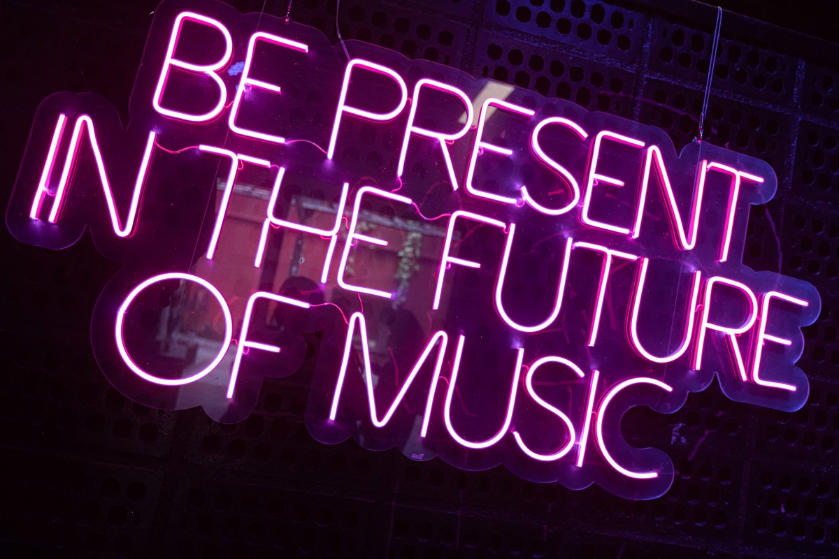 LOWKEYMOVES tweet media