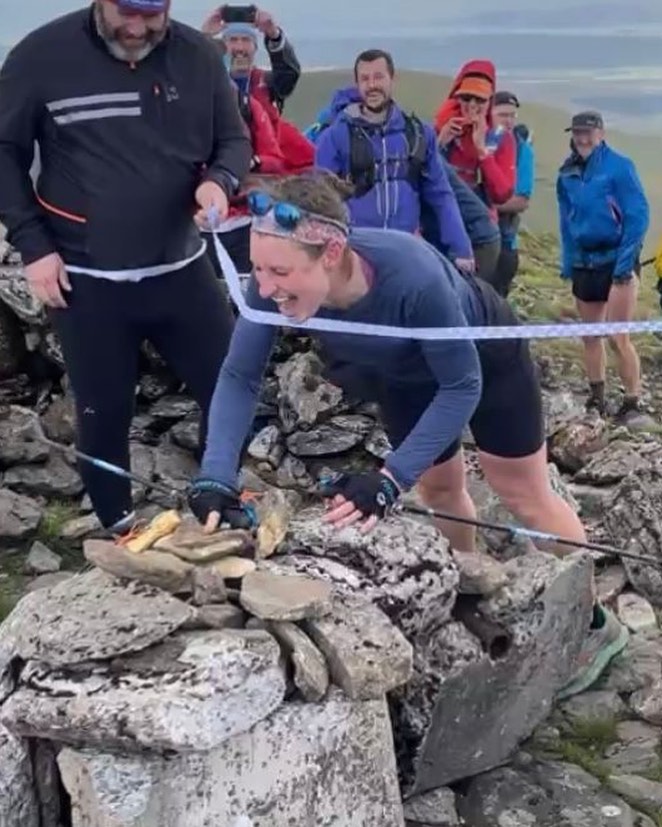 TGOMagazine's tweet photo. The moment a record was broken 🏆

🌄 Congratulations to Jamie Aarons - and her team! Jamie has just scaled all 282 #Munros on a self-propelled adventure in 31 days, 10 hours, 27 minutes, breaking Donnie Campbell's record &amp; raising £14,000 for the charity @UK_WBR.

📸Jamie Aarons https://t.co/KBaNIr2wFc