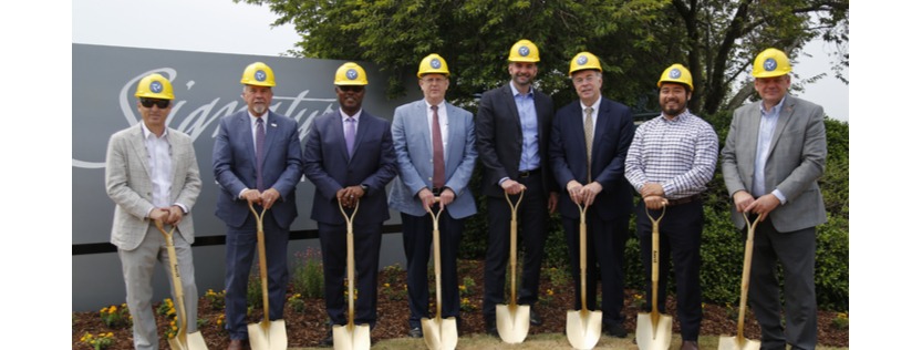 Signature Aviation Hosts Groundbreaking for Brand New FBO in Huntsville huntsvillebusinessjournal.com/?p=240991 
#aviation #privateaviation #huntsvilleal #huntsvillebusinessjournal #eventpublishing