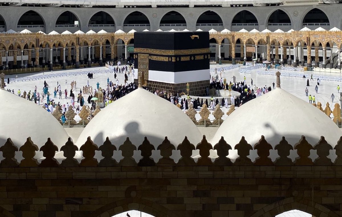 Br8n7's tweet photo. #يوم_عرفة 
اللهمَّ اجعل أُمي لا تشكي همًا، ولا تتألم وَجعًا، وأسعدها سعادةً لا اكتفاء منها. https://t.co/b2bZZZE9zn
