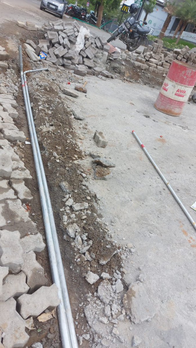 RohanGaikwadMAH's tweet image. Official Complaint launched by #MNS with the Additional Commissioner of #PMC against the illegal digging of road & illegal water connection at Cloud 9 road #NIBM
Have demanded strict action against the builder.
@NIBMFORUM @Vispi_Karkaria @pune_pulse @PMCPune @anilshidore #Pune