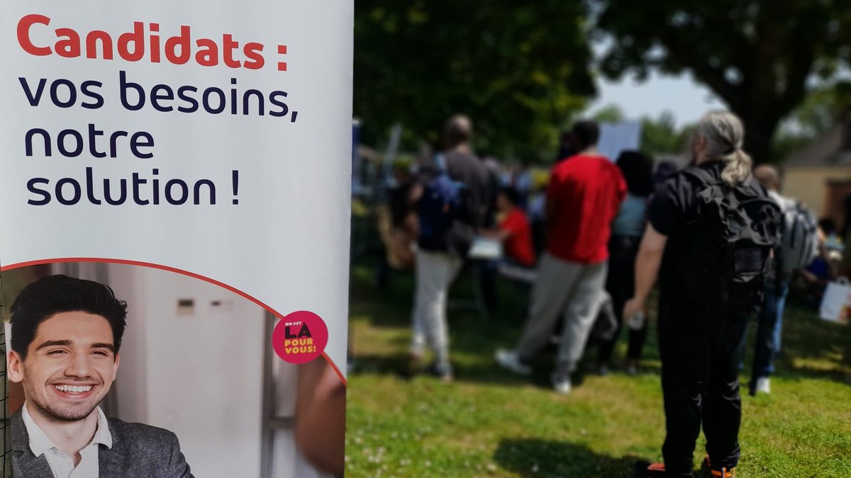 FTravail_CVL's tweet image. [Du stade vers l&apos;emploi]
Place maintenant aux entretiens : les participants se redécouvrent avec leur &quot;costume&quot; de recruteur ou candidat.
#TousMobilisés #AvecPôleEmploi