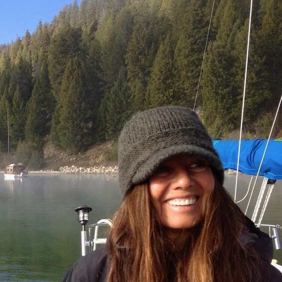 DiscoveryMap's tweet image. Congratulations to Mary Sauerbrey and Sun Valley Discovery Map on the publication of the 2023-2024 maps! 🌟🗺️🎉

Enjoy world-class skiing on powdery slopes in winter, and scenic hiking and biking trails in the summer.

#MountainParadise #discoverymap