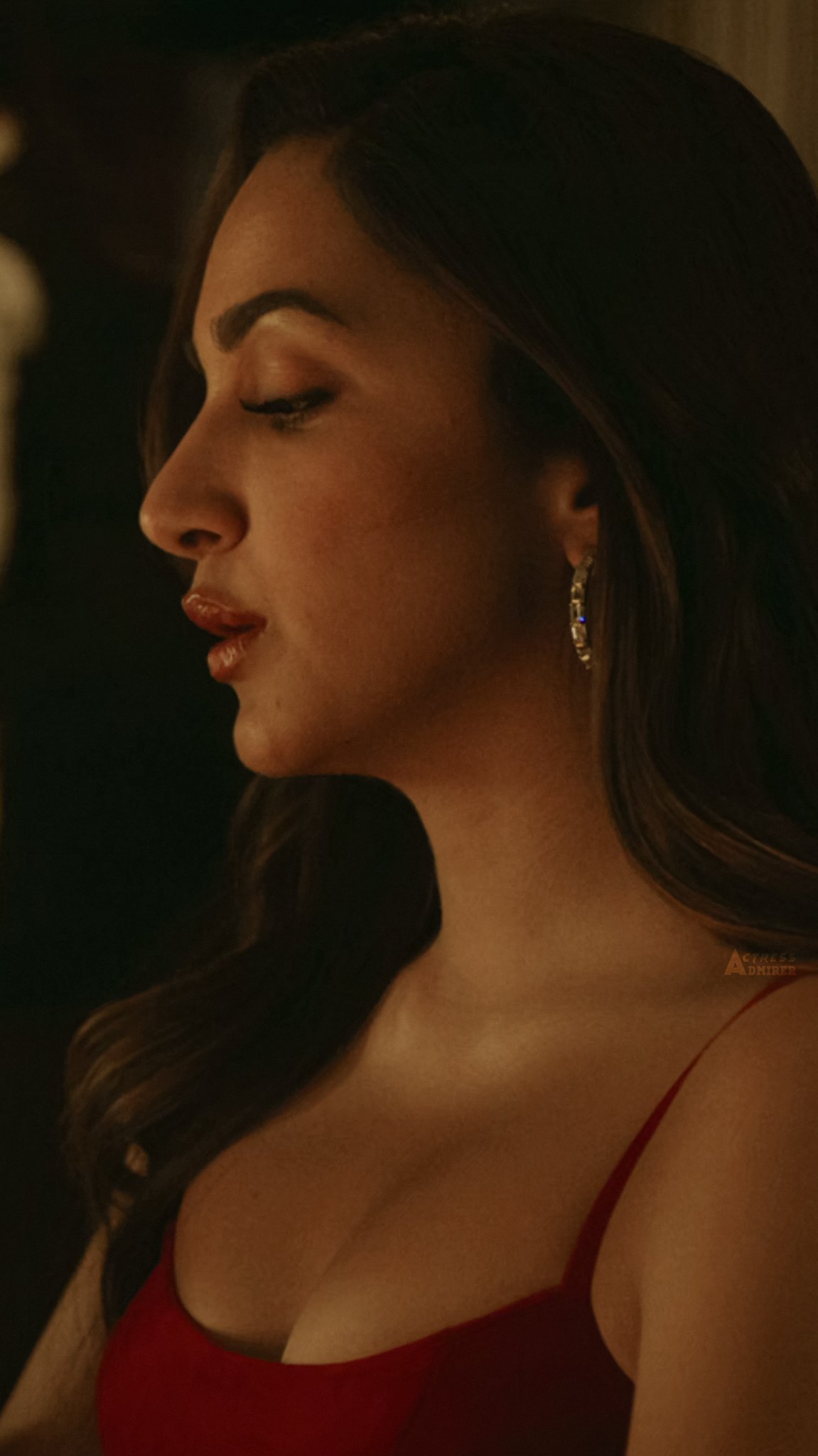 FzokYLvaUAE-iPS?format=jpg&name=large