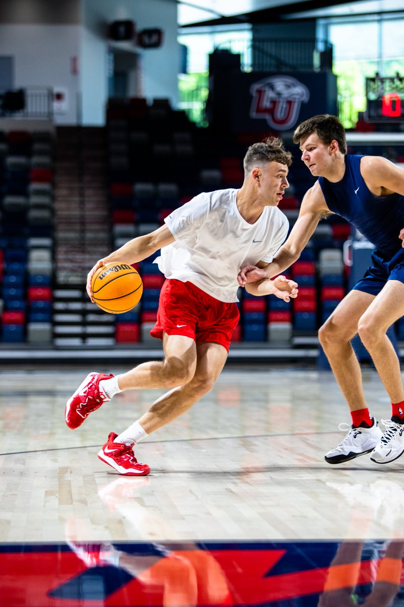 Liberty Men's Basketball on Twitter "Stacking days 💪"