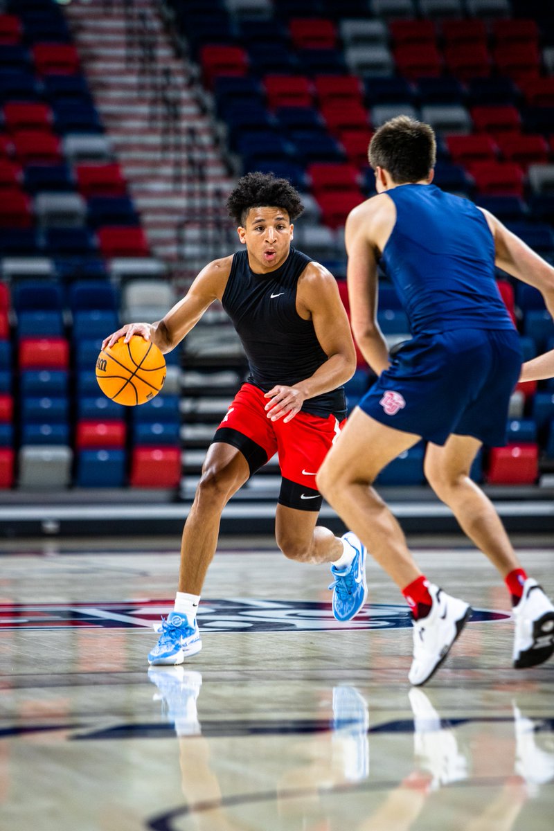 Liberty Men's Basketball on Twitter "Stacking days 💪"