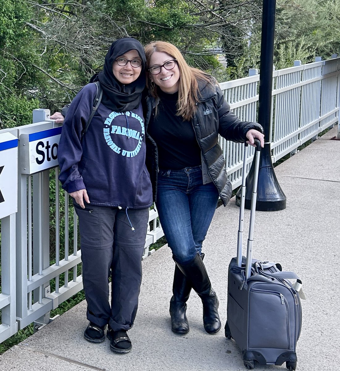 Dr. Erin Vogel 🦧🌿 tweet media