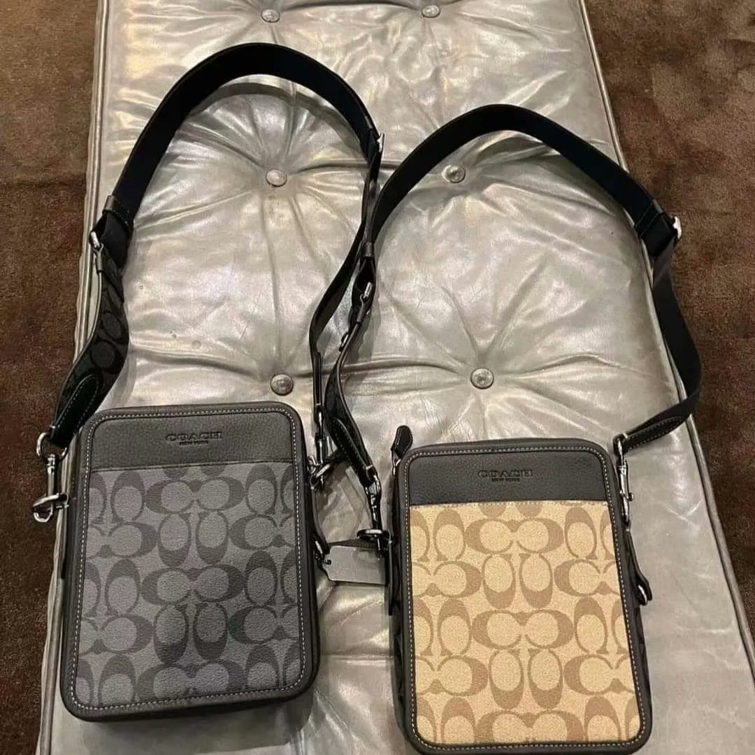 Catalogo360's tweet photo. S A L E ❣️ S A L E ❣️ S A L E ❣️

C O A C H  🌟 

• Includes :  Tag , CareCard , Receipt ,Dustbag &amp; Paperbag

Lowest price ever! Send us message today📩

#legitseller #legit #OnlineShop #onlineshopping #fyp #onlinestore #bagsforsale https://t.co/WOCqdQQWKw