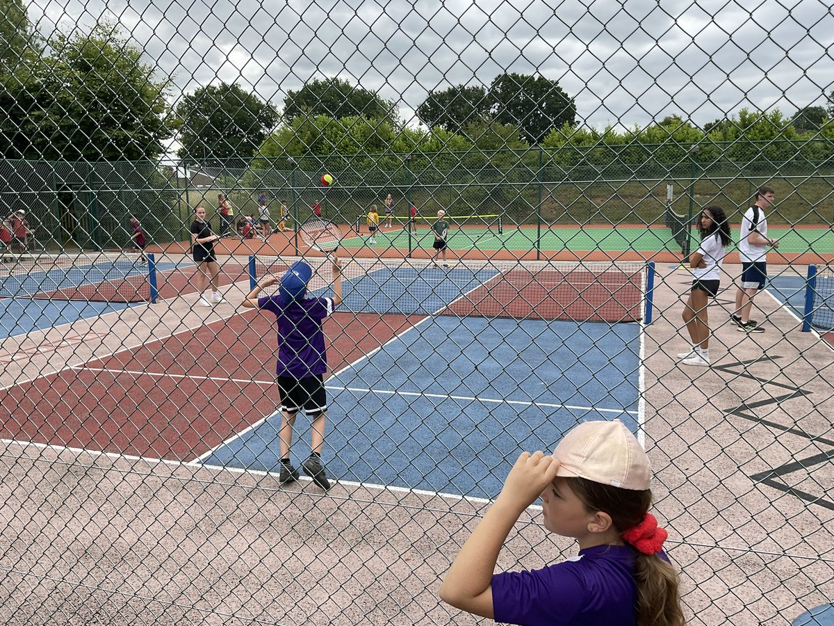 PixmorePE's tweet photo. Great morning at the county tennis finals. The standard was very hight but the team played really well finishing 5th overall 🎾 well done to everyone 👏🏻 #TeamPixmore https://t.co/WkRf3cI56R