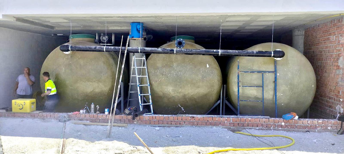 <a href="/SimopEspana/">Simop España</a>  suministra un equipo de oxidación total para 120 EH, un depósito para la recogida de aguas pluviales y un depósito de almacenaje, ambos de 25m3, en unos de los edificios más emblemáticos de Málaga, la antigua casa de Botes

Gracias por vuestra confianza.#desde1975