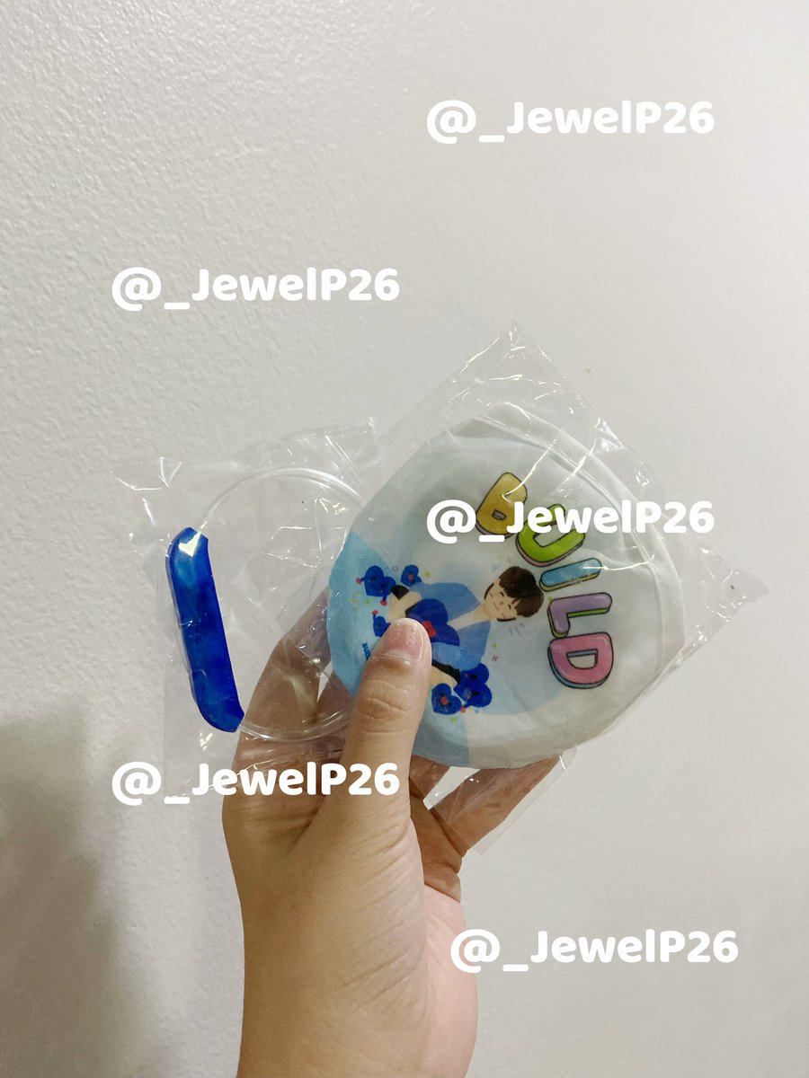 _JewelP26's tweet image. ทั้งหมด 999 รวมส่งงับ พร้อมโอนลดได้
มีโปสจากบิวที่บิวออกแบบ ตัวติดเสื้อ การ์ดบิว รวมไปถึงพัดบิว และไฟใส่ข้อมือครับ สนใจสอบถามได้นะคะ ของแถมเพียบ 😂

#Buildfirstsoloconcert #colorfulBUILDday #BUILDACOLORFULDAY 
#ฟองอากาศของไบเบิ้ลบิว  
#ตลาดนัดไบเบิ้ลบิว #ตลาดนัดบิว