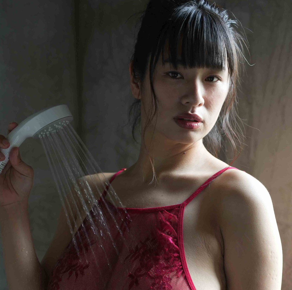 春菜はな on Twitter: "ファンティアに投稿しました！「一緒に浴びる？」 https://fantia.jp/posts