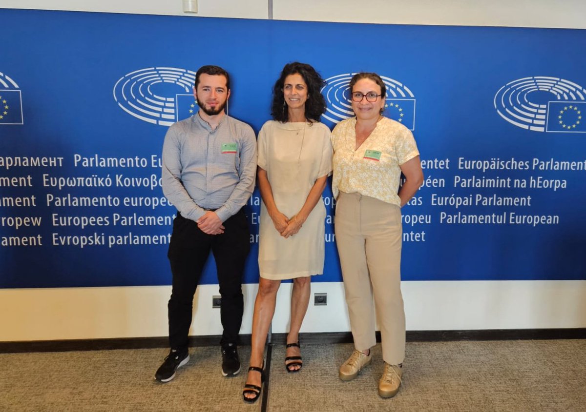 PBIColombia's tweet photo. Acompañamos a @CSPP_  y @MoviceValle en reunión con @MariaArenaEU: l@s defs insisten en necesidad de garantias y participación de las comunidades, reforma policial integral y abertura de macro-caso sobre desaparición forzada en #JEP. https://t.co/Kc787HS4jm