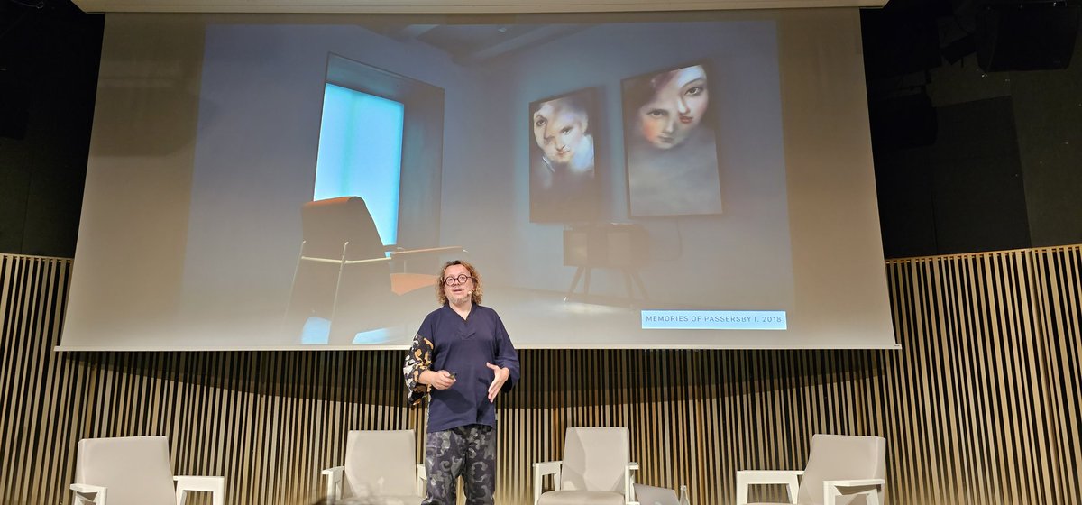 peinadormarta's tweet photo. Maneras de coleccionar entre el #arte y la #tecnologia @oscarhormigos @coleccion_solo. De custodiar a apoyar y experimentar. Enfrentarse al arte con 1 mirada distinta, ayudando a los artistas a producir obras difundirlas, certificarlas y conseguirles coleccionistas #FocusDigital https://t.co/uexXxbuB6Y