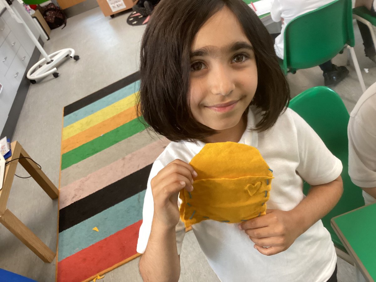 Year 2T LTPA (@year2tltpa22) on Twitter photo Much resilience needed this afternoon trying to use the running stitch on our final pieces. Very proud. #ltpadt <a href="/BrightFuturesET/">Bright Futures Educational Trust</a> Much resilience needed this afternoon trying to use the running stitch on our final pieces. Very proud. #ltpadt <a href="/BrightFuturesET/">Bright Futures Educational Trust</a>