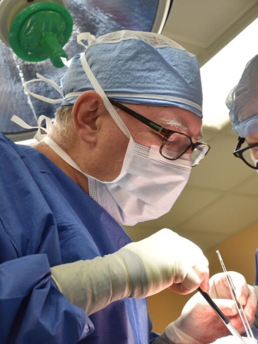 WashUVascular's tweet photo. #WashUVascular's Robert W. Thompson, MD, is nationally recognized for his treatment of patients with Thoracic Outlet Syndrome. Learn more about the condition and his work in the WashU Center for Thoracic Outlet Syndrome at @BarnesJewish: https://t.co/QFEwC4vlwu https://t.co/yQ1WzFf291