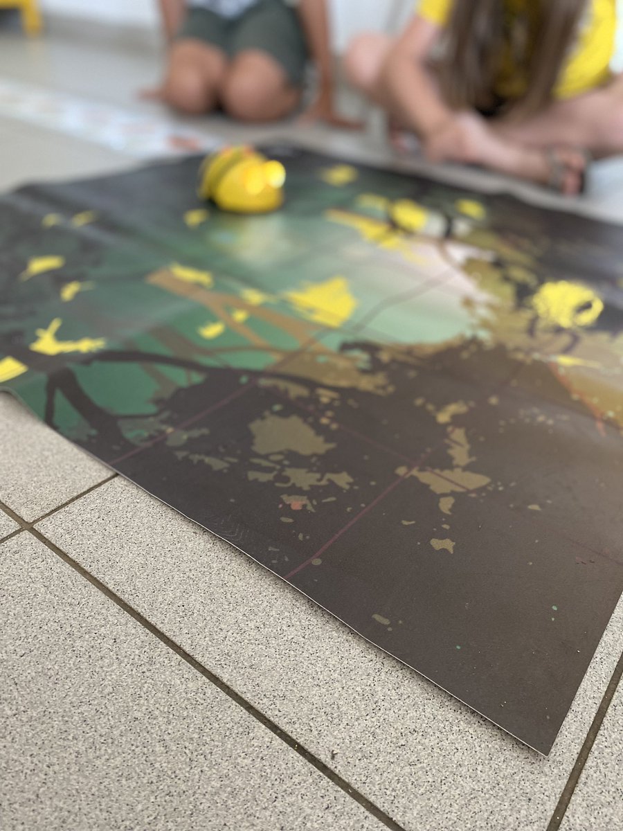 Séance de programmation de notre abeille… suite au repérage sur quadrillage et au décodage puis codage sur papier. Merci à l inspection académique <a href="/VanninaOrsini/">Vannina Orsini</a> 
La fin d année est ludique grâce au prêt du service Tice haute corse.