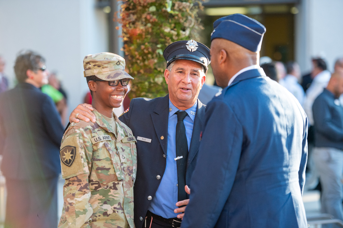 Our <a href="/valenciacollege/">Valencia College</a> Veteran Services provides essential resources and support for our students and employees who are veterans, active-duty, National Guard and reserve military personnel, their spouses and dependents.

valenciacollege.edu/students/veter…

#veterans #military #veteranaffairs