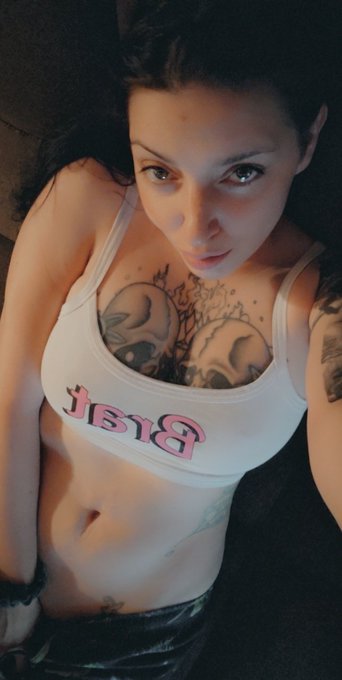 Good morning 💜 https://t.co/SzXTPBG1iG