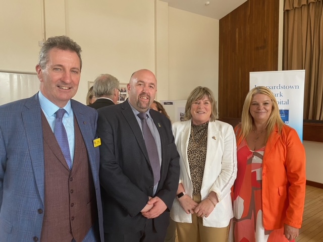 📸<a href="/SIPTU/">SIPTU</a> Sector Organiser John McCamley &amp; Organiser Alison Regan attend the launch of a research report entitled 'Management of COVID-19 in a Community Long Term Facility for Older People’ in Leopardstown Park Hospital. 

Pictured with <a href="/MaryButlerTD/">Mary Butler TD</a> &amp; hospital DON Adrian Ahern.