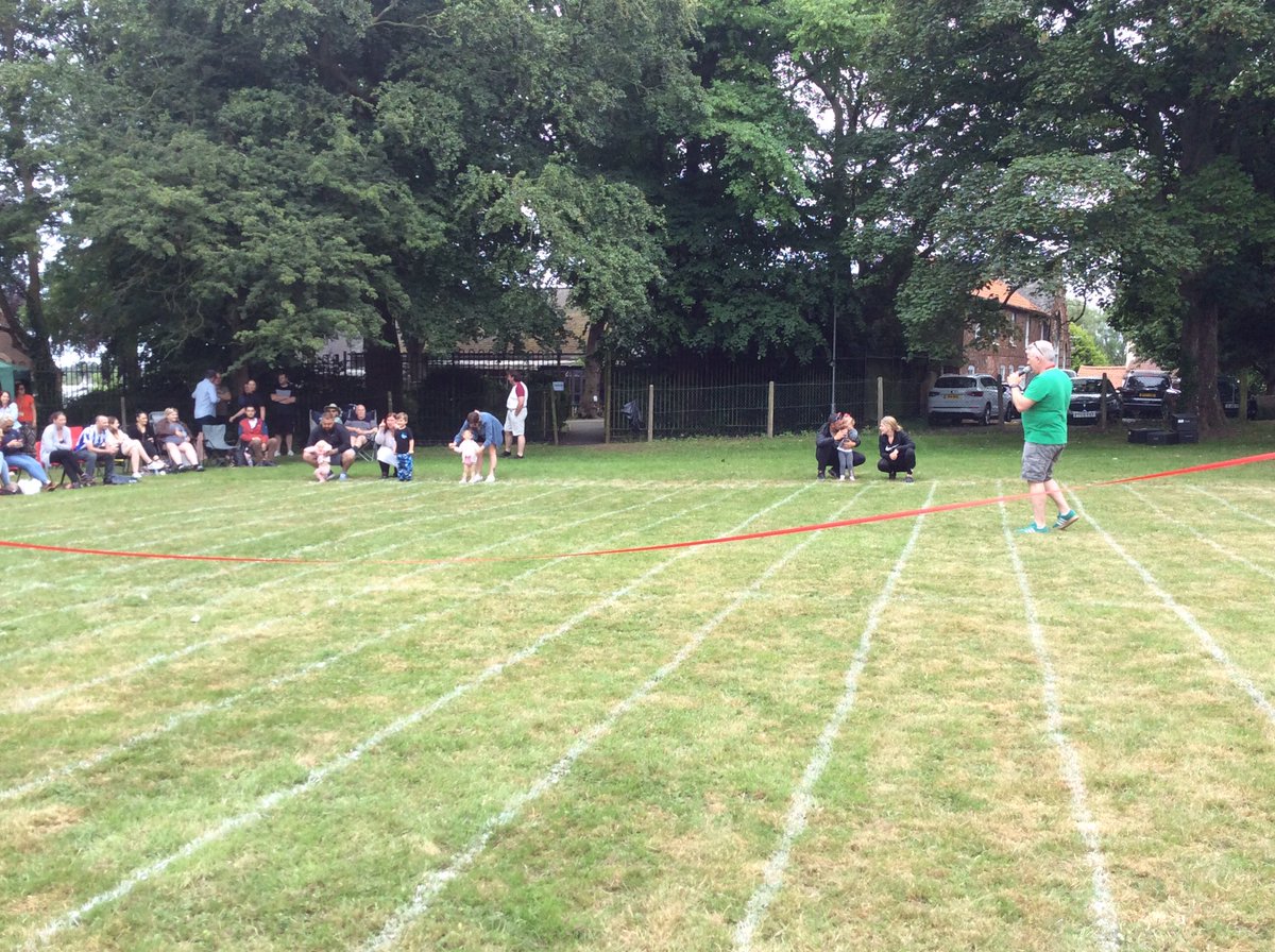 Well done to all the adults, toddlers and pre-school children in their Sports Day Races. 🥇🥈🥉