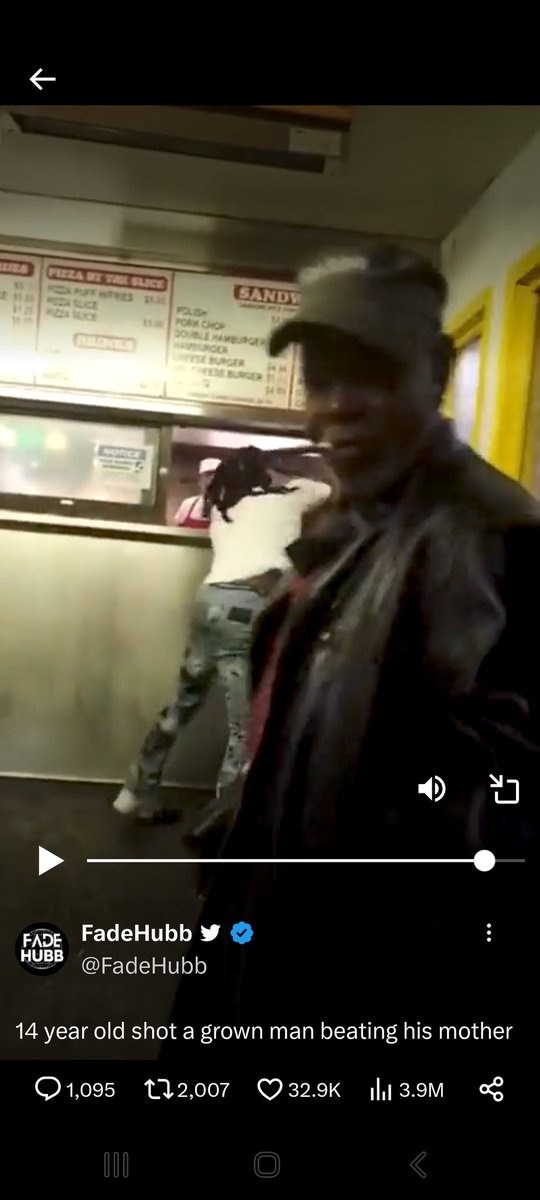 CoryEBateman's tweet photo. @FadeHubb Don't forget to give credit to this dude...for doing NOTHING https://t.co/U90wqipeK9