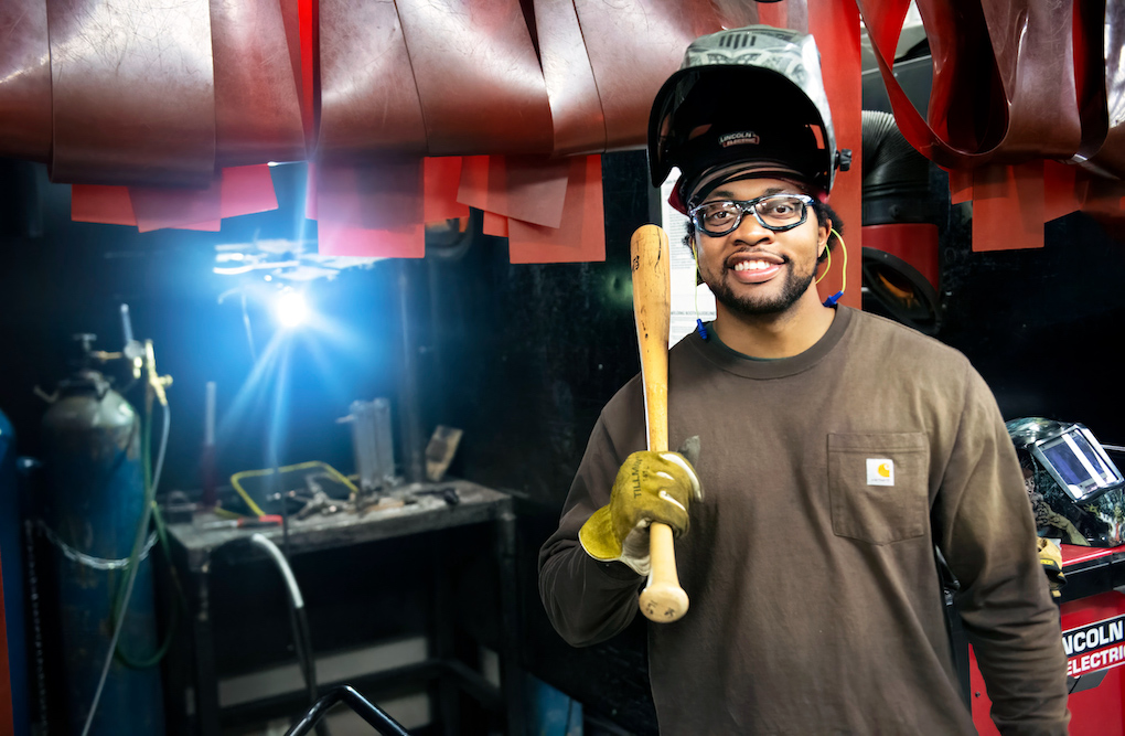 📷Student Spotlight: Get to know Brandon Westbrook by reading about his journey from batting cages to our Valencia College - Accelerated Skills Training #welding program: bit.ly/444bQNW

#technicaleducation #veterans #OurValencia
