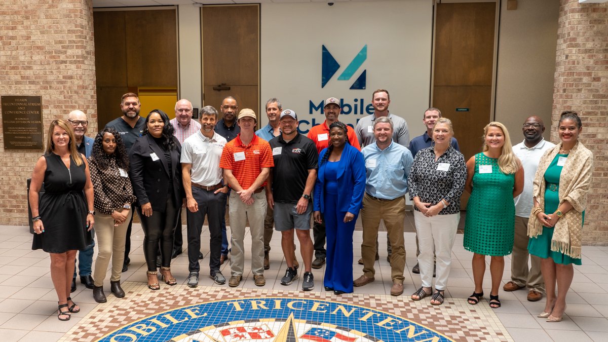 The <a href="/SBAgov/">SBA</a> <a href="/SThriveprogram/">SBA T•H•R•I•V•E ↗️</a> is underway in #Alabama! Last week the 2023 Birmingham and Mobile THRIVE Emerging Leaders cohorts met for the first during their orientations. Looking forward to following their progress in the program.
#SmallBusiness