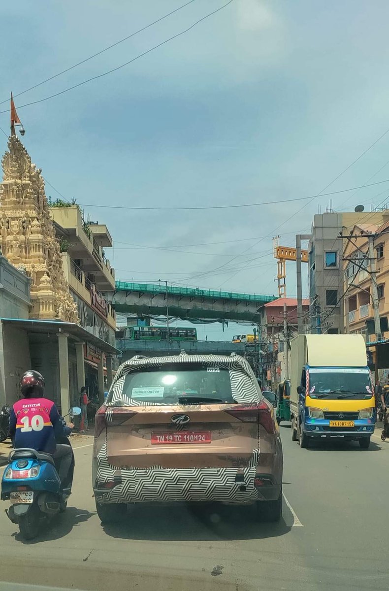 SIZO16's tweet photo. @carversalpros Spotted tasting in banglore. Look like XUV 700... https://t.co/juFlDTP4Jz