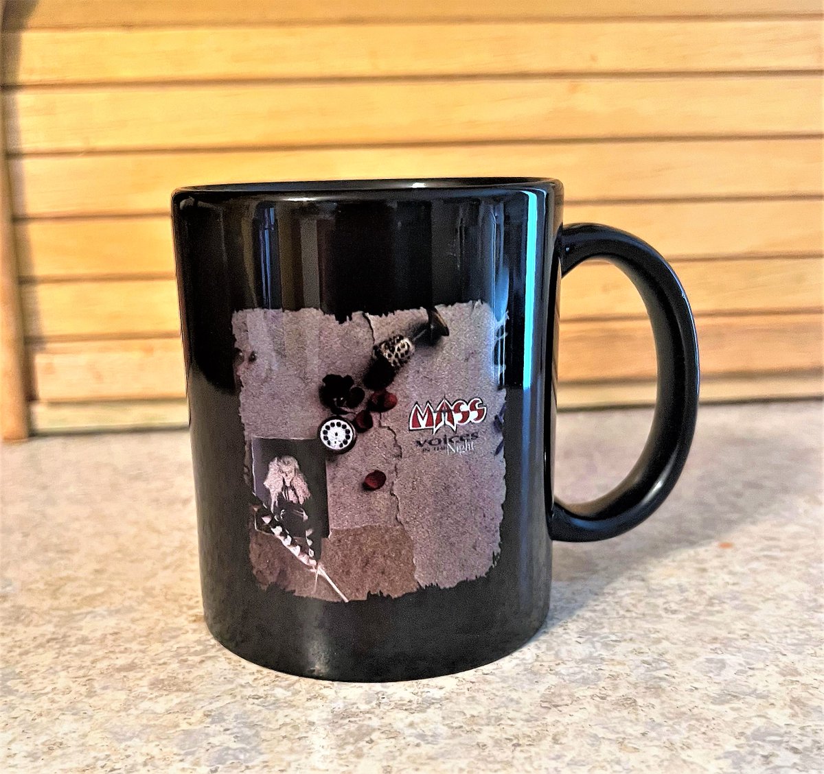 Whether you like your coffee light or dark it always tastes better in a "Voices in the Night" cup 😉 Thanks Anchor for the new mug 🙂