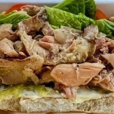 CrownAnchorPub's tweet photo. Tonight, Cowlicks Poboys pop-up 6-10pm 😀🍺 https://t.co/XlqPnNqnmv