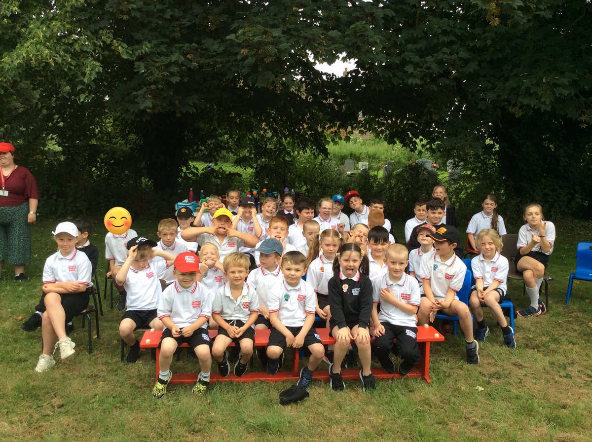 ❤️ Malala House team all supported one another and tried their best in all their races too. Well done everyone. ❤️