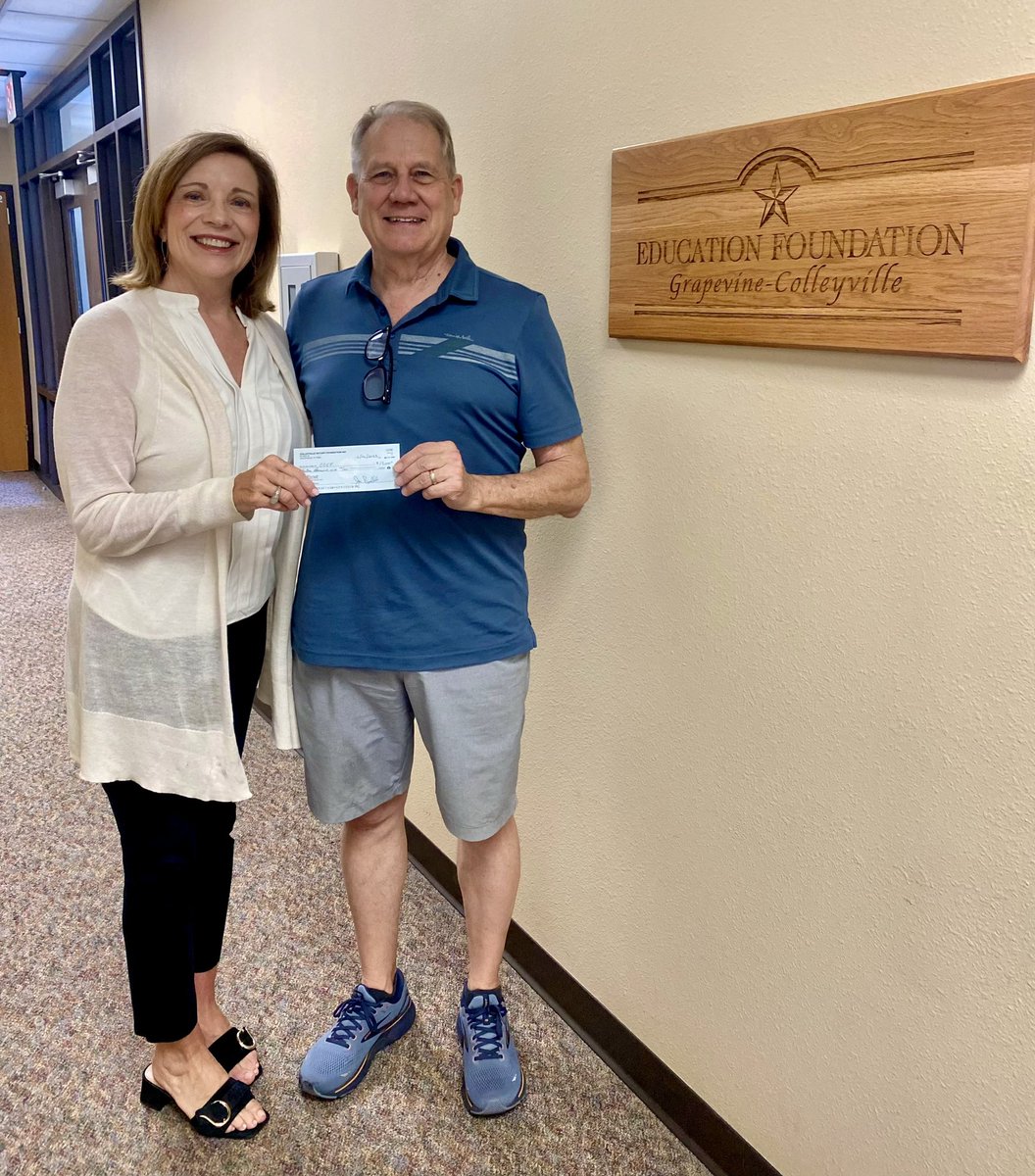 GCEdFoundation's tweet photo. Jon Bullock &amp; @RotaryColleyvil presented GCEF with a donation of $13k to support @GCISD teachers and students! 🍎 

The Colleyville Rotary Club is a long time supporter.  We are thankful for our community partners &amp; can’t wait to fund some Star Grants w/ this donation! ⭐️ https://t.co/aFlf1aiC6t