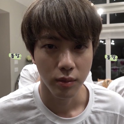 theyimyum's tweet photo. Happy Tuesday Army. Hope everyone has/had a good day/afternoon/evening.
Until they are all back together, here's my daily Hobi pic ~ Day 71 & Jin pic ~ Day 197 @BTS_twt
#BTS #BTSARMY #APOBANGPO #아포방포 #AFBF10 https://t.co/NuZYRKSDHX