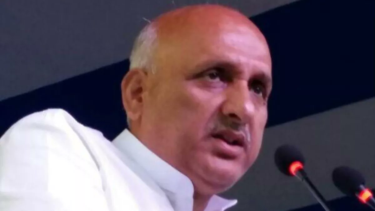 ये बिहार के शिक्षामंत्री का बयान कितना हास्यास्पद है-गणित में योग्य शिक्षक बिहार से नहीं मिल पाते है, इसलिए बाहर के शिक्षक अभ्यर्थियों को मौका दिया , बिहार के लोगों से बेहतर गणित पूरे देश में किसी का होता है क्या ?
#BPSC_TRE_ONLY_BIHARI