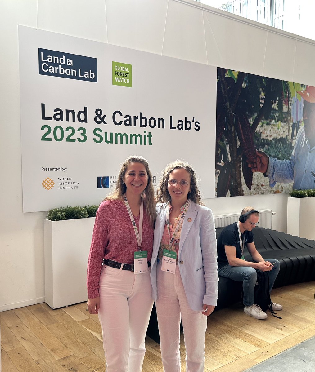 We are here at <a href="/landcarbonlab/">Land & Carbon Lab</a> summit! 
Learning and sharing the last updates on #forest carbon and #EUDR 
<a href="/flasmendes/">Flávia Mendes, @flaviamendes@climatejustice.social</a> <a href="/Michelle_Picoli/">Michelle Picoli</a> 
#RemoteSensing #LCLSummit