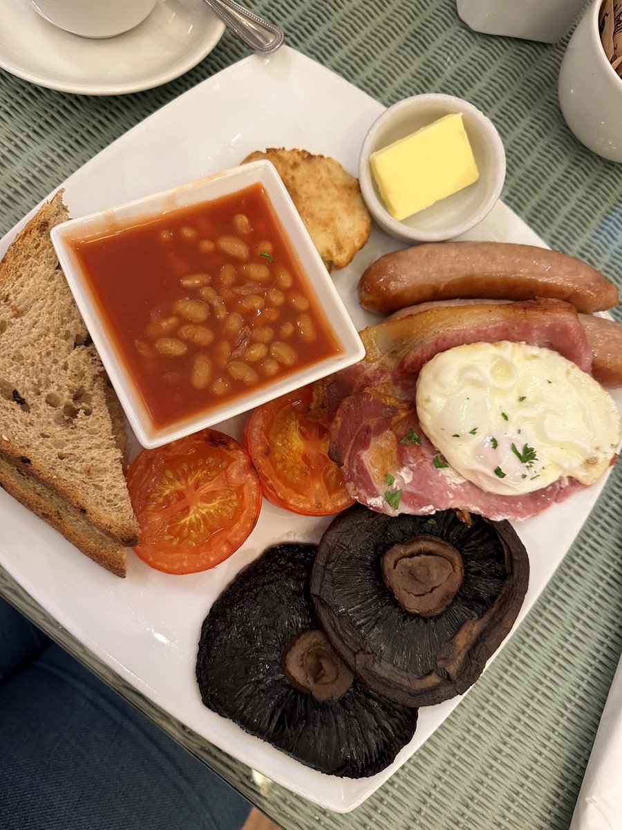 TauntonChamber's tweet image. Thanks for joining us for our #bytesize June edition of &apos;Tech Brek&apos; as we learned more about getting our websites smarter, faster &amp;amp; more customer &amp;amp; google friendly - with help from our members @SomWebServices &amp;amp; @Knights_tale 
 - all over a delicious @MrMilesTeaRoom breakfast