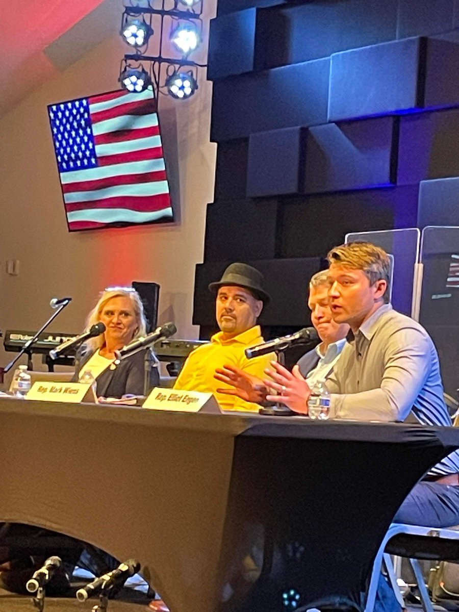 PamAltendorf's tweet image. Thank you Restore MN for organizing this Legislative Update in Lake Elmo! It is very encouraging to see so many people turning out &amp;amp; the high level of public interest!
☑️Get informed
☑️Share information
☑️Bravely speak the truth
#lessgovernment
#MOREFREEDOM
#truthtolight
#saveMN